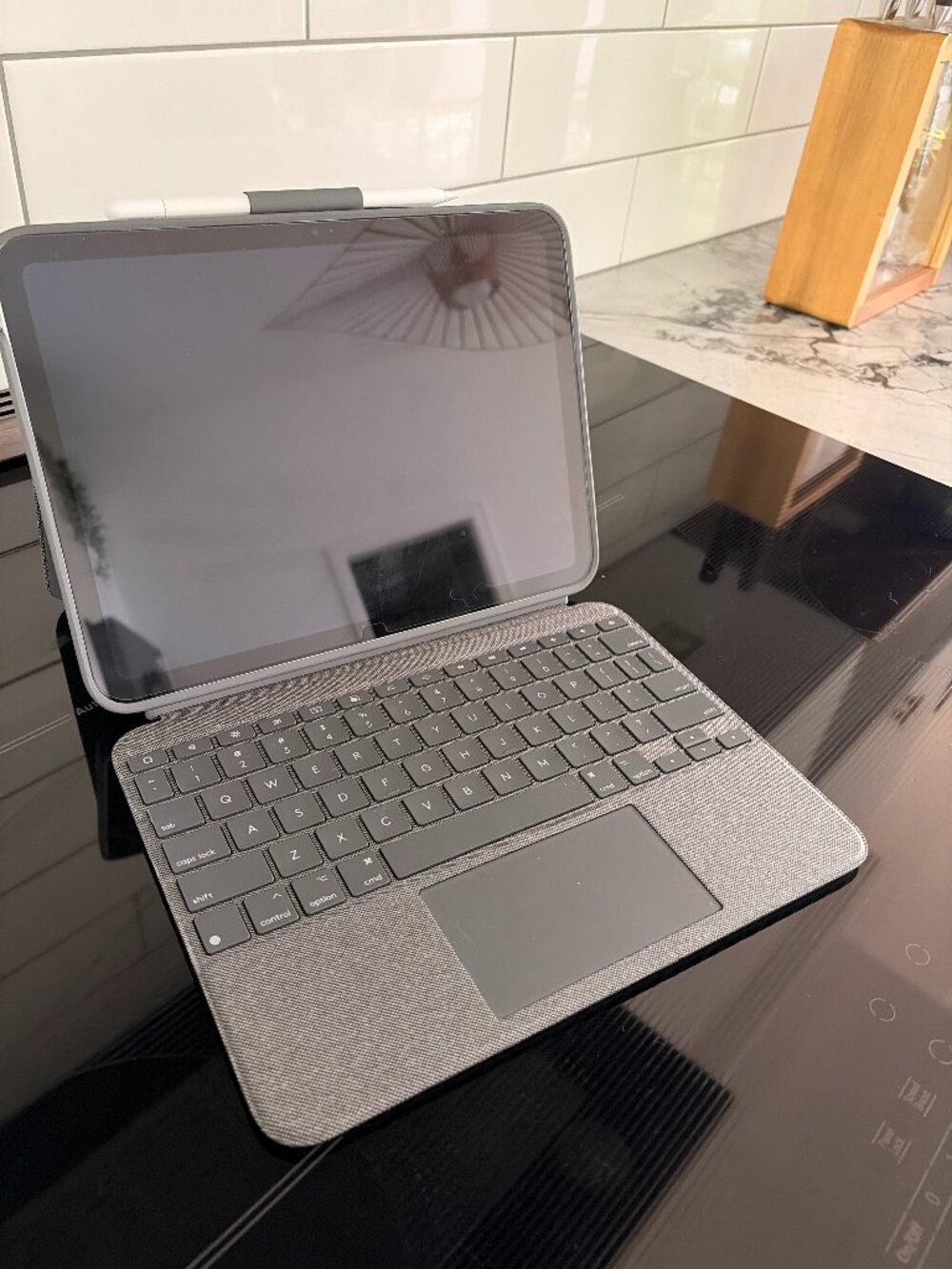Selling my iPad setup 💻✨ (warranty until sept. 2026)
